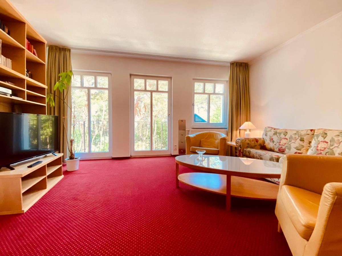 Haus Kastell - Suite Strandglueck Херингсдорф Екстериор снимка